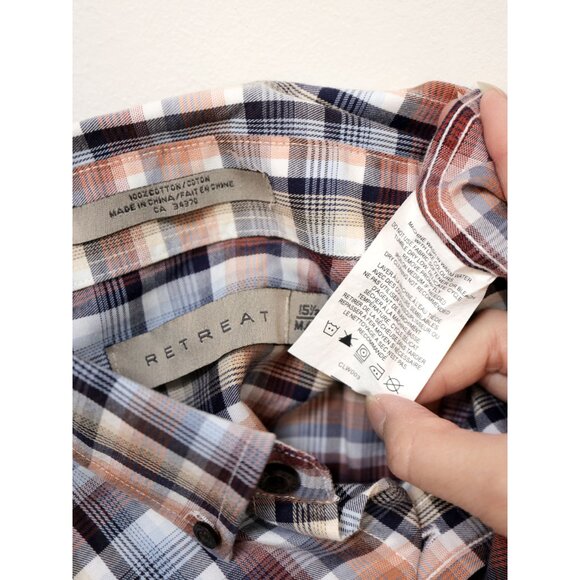 Men's Size Medium Plaid Short Sleeve Button Down Shirt by Retreat - Picture 3 of 5